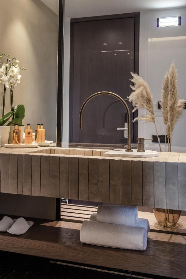 Acro Upscale Residences Apartment