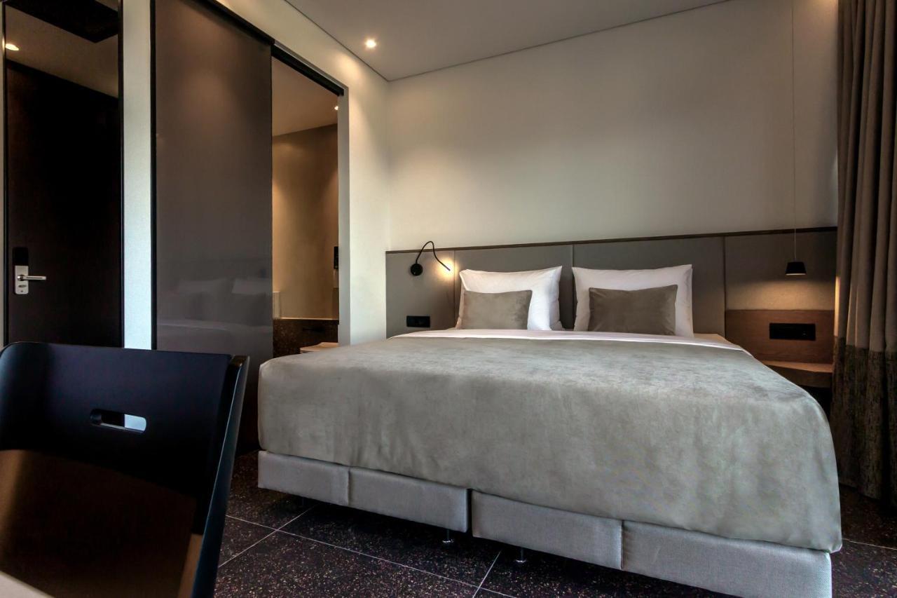 Acro Upscale Residences Apartment