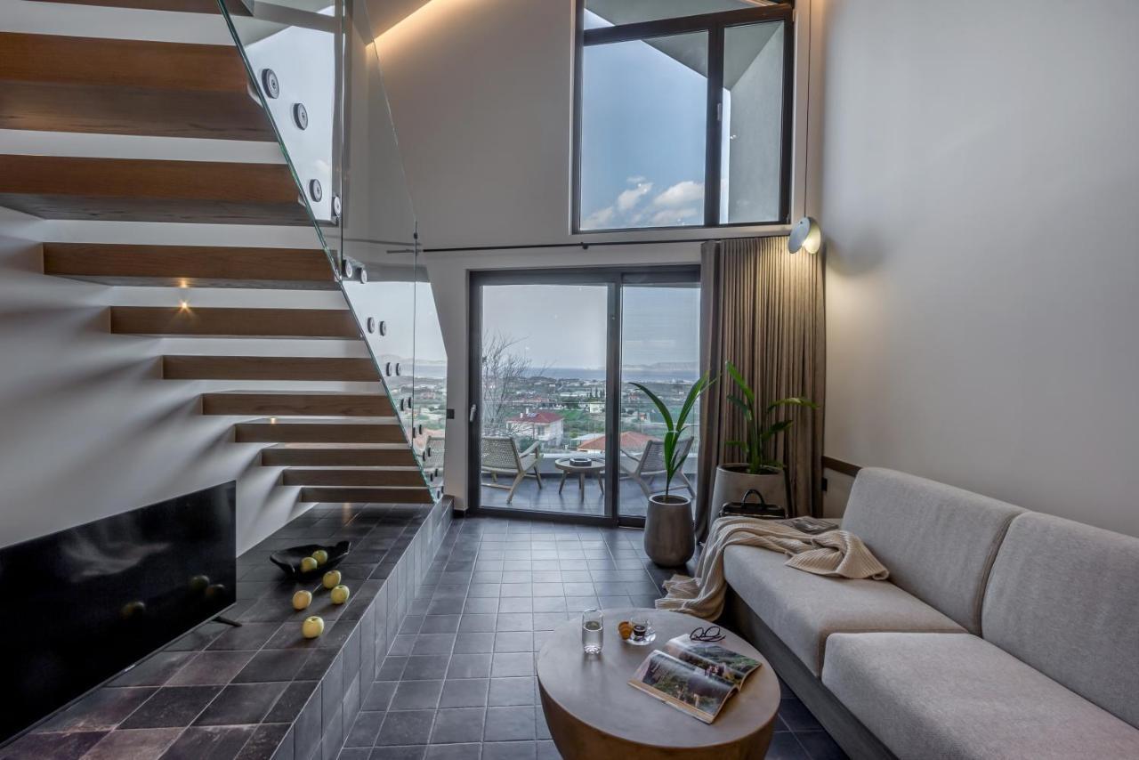 Acro Upscale Residences Apartment