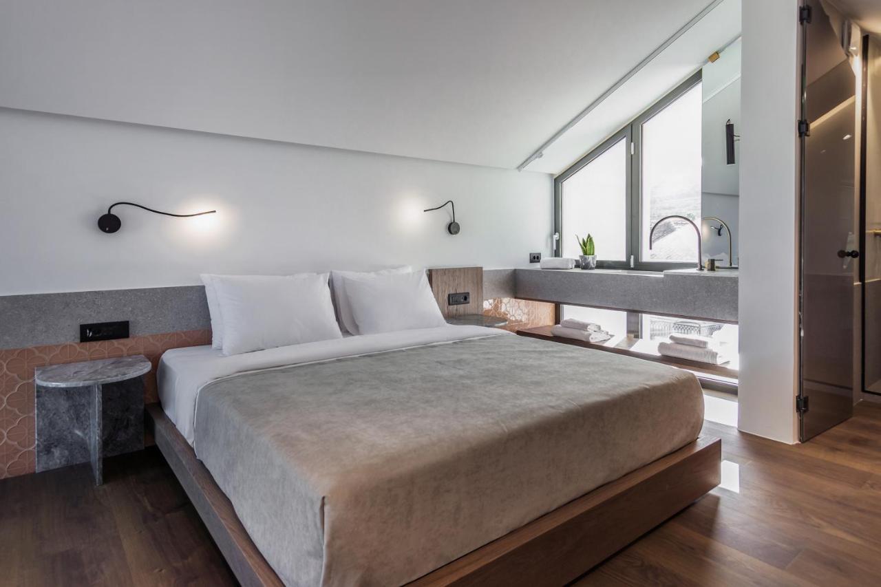 Acro Upscale Residences Apartment