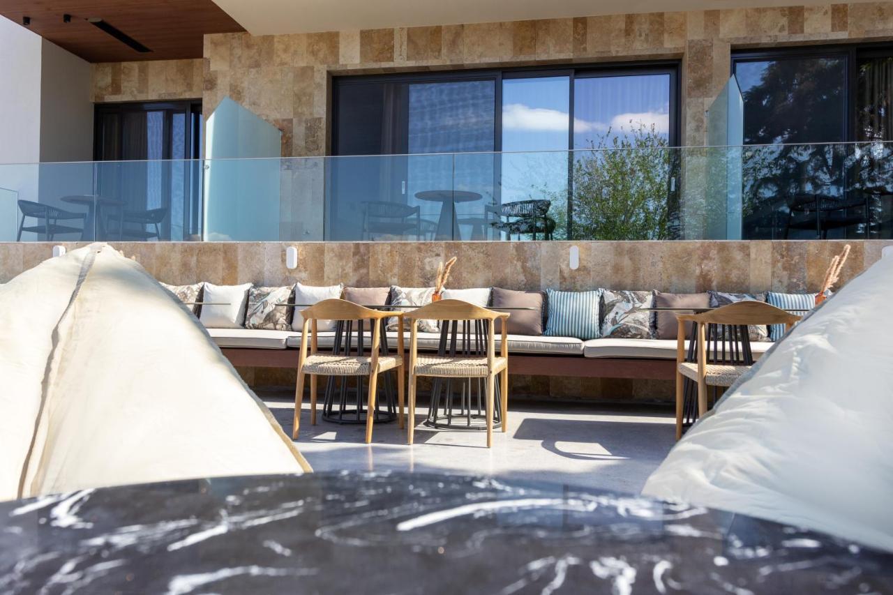 Acro Upscale Residences