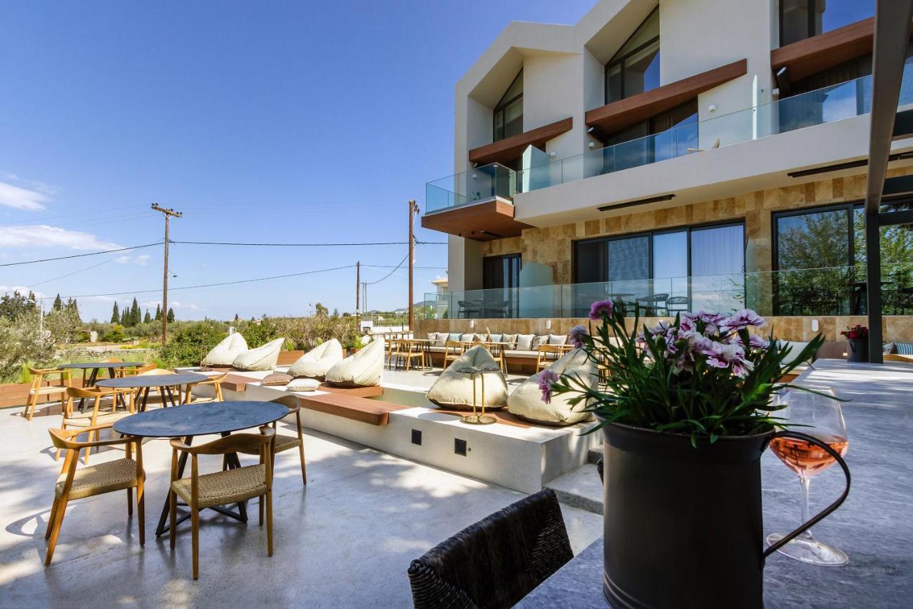 Acro Upscale Residences Apartment