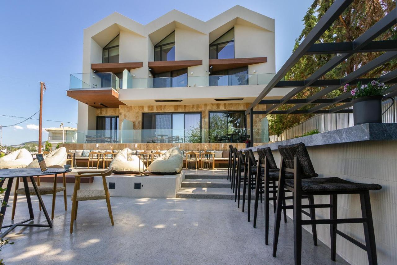 Acro Upscale Residences Apartamento Corinto