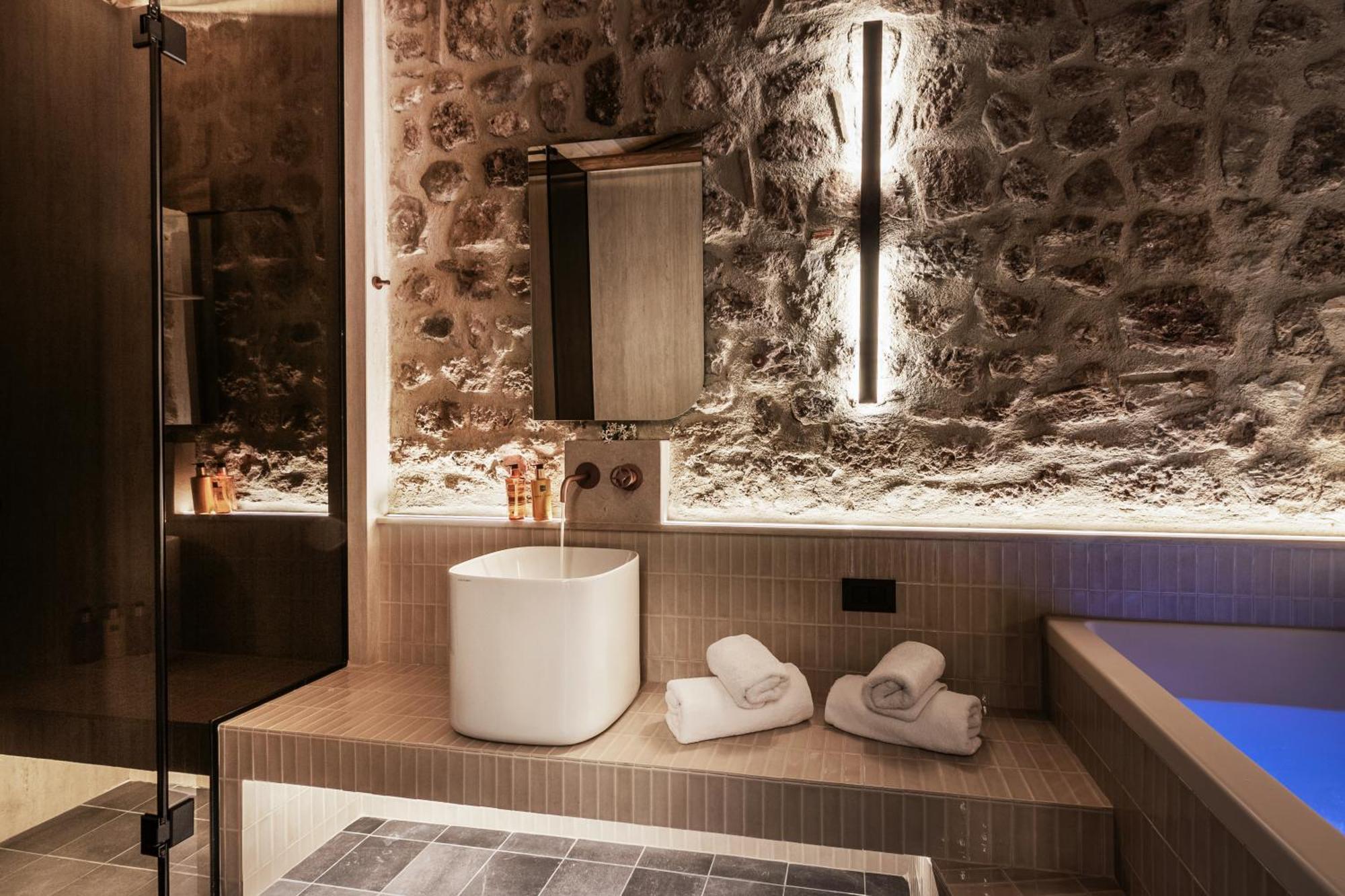 Acro Upscale Residences Appartement