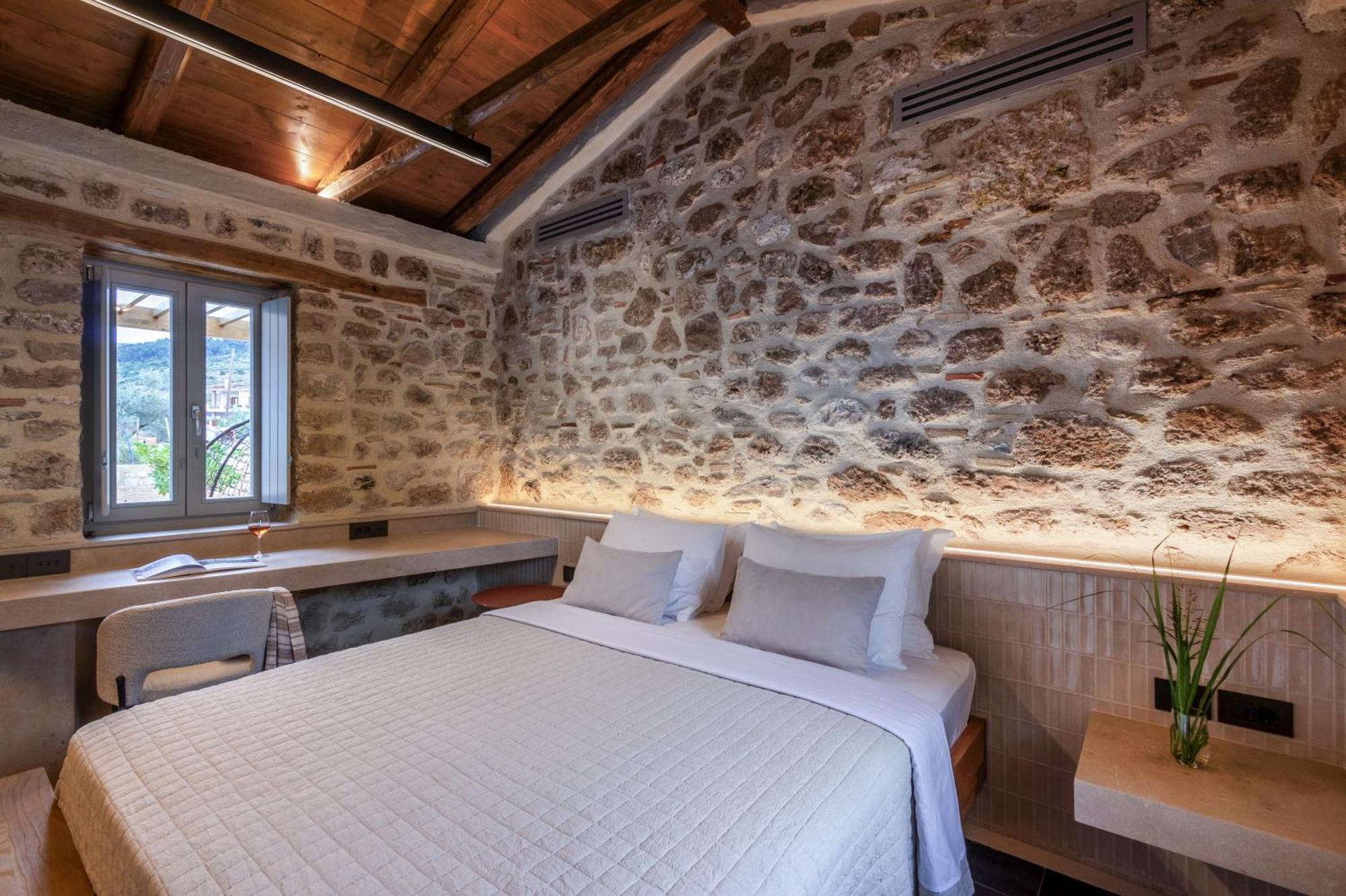 Acro Upscale Residences Corinth